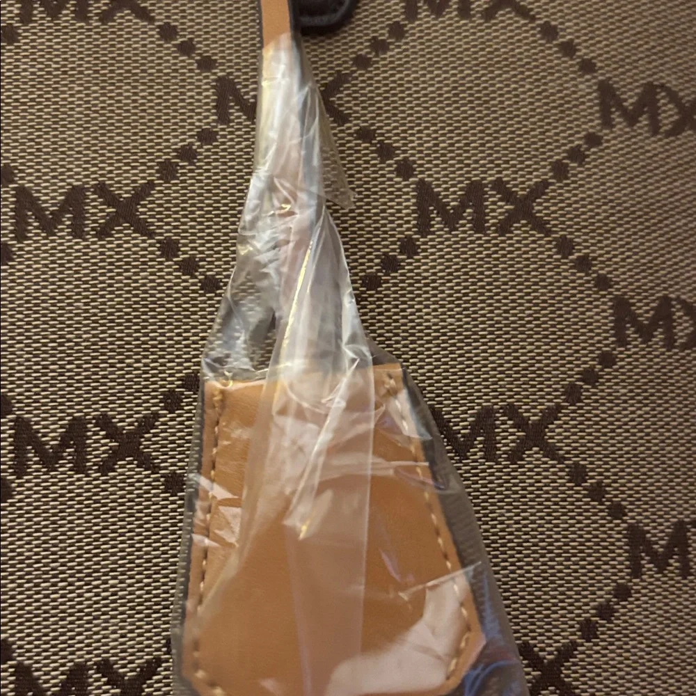 Max Studio Men's Briefcase with Tan and Brown Accents